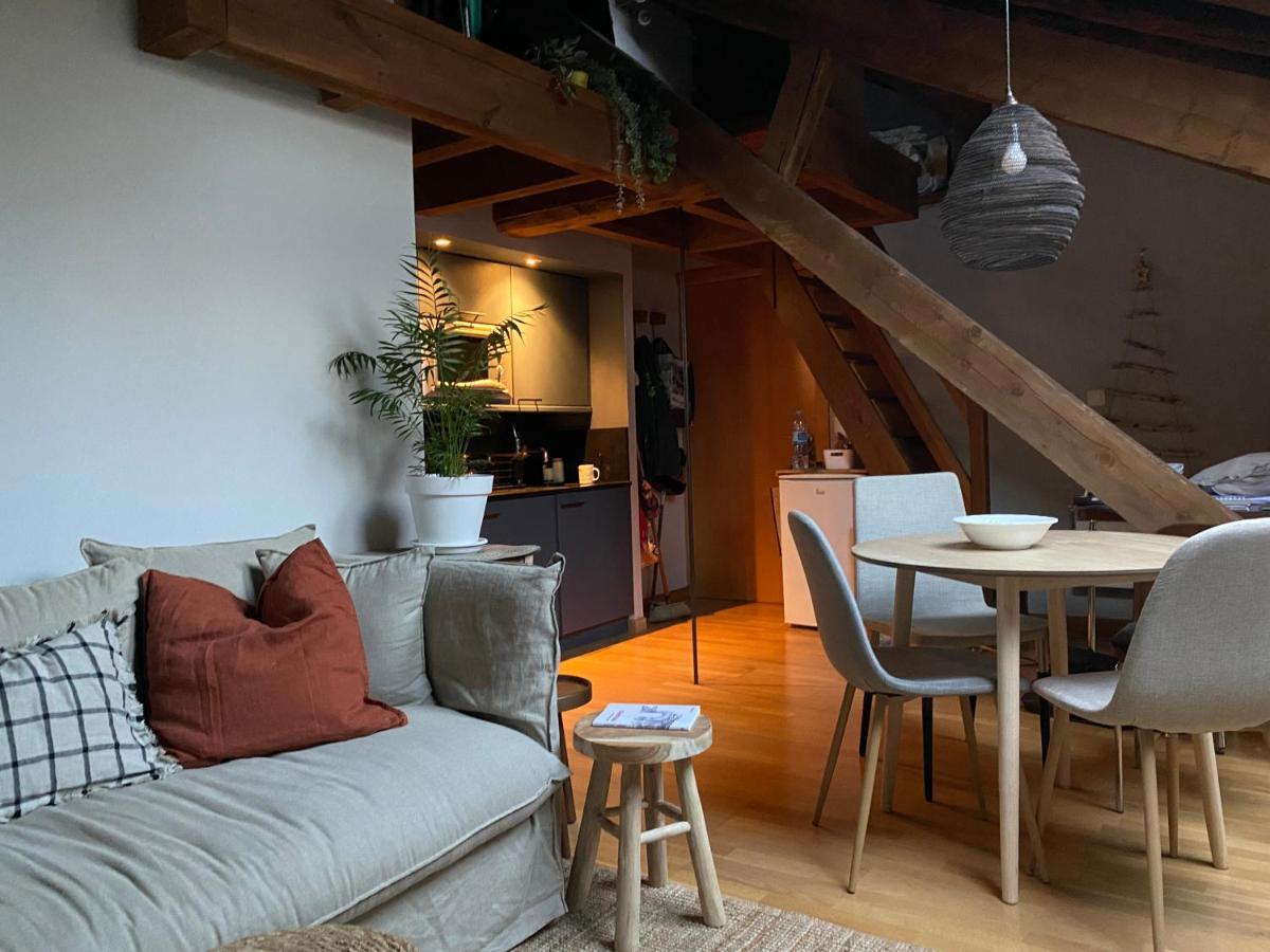 Loft De La Place Bourg-Madame Luaran gambar