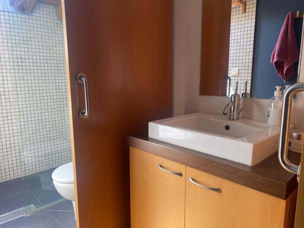 Loft De La Place Bourg-Madame Luaran gambar