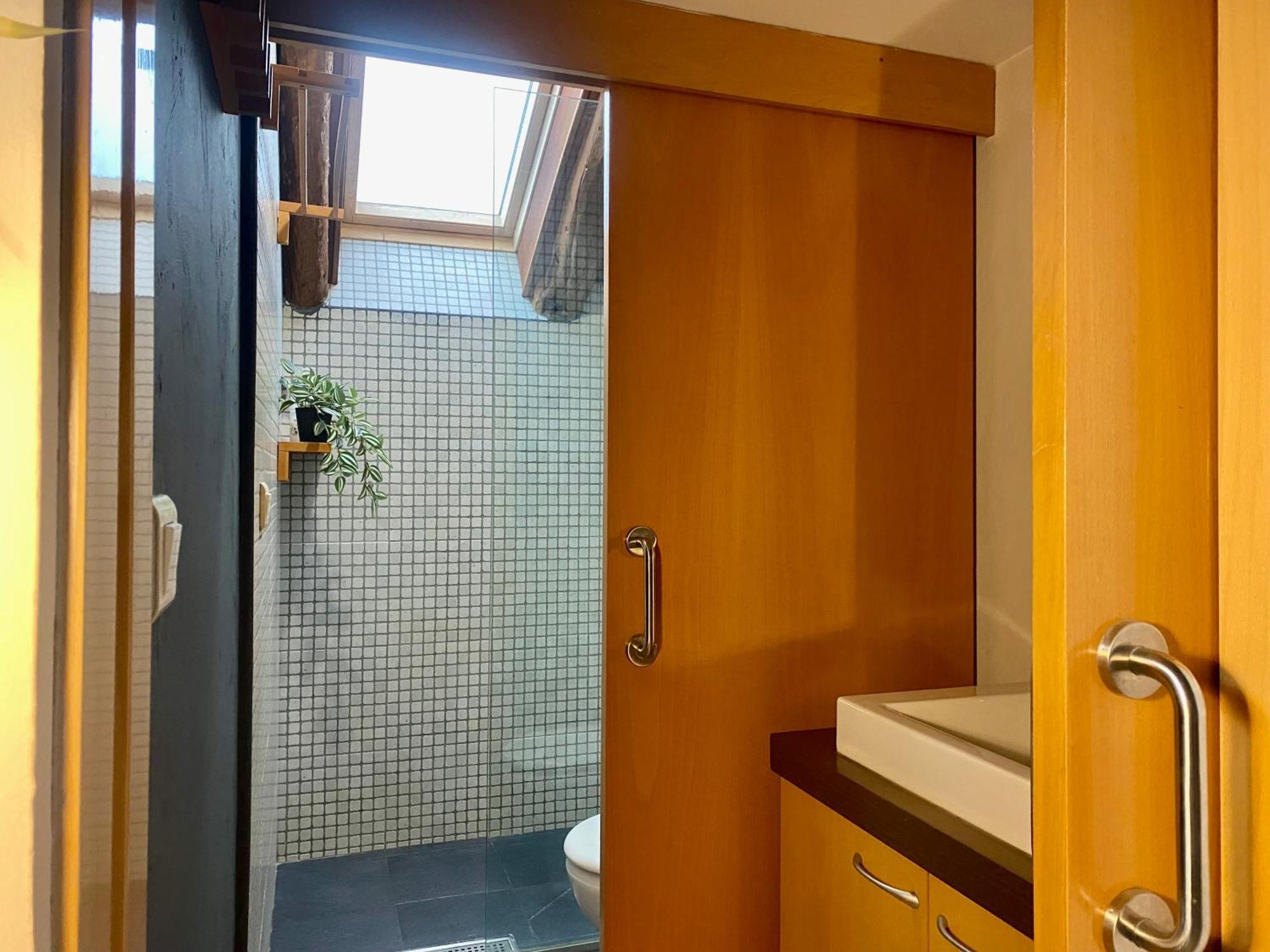 Loft De La Place Bourg-Madame Luaran gambar